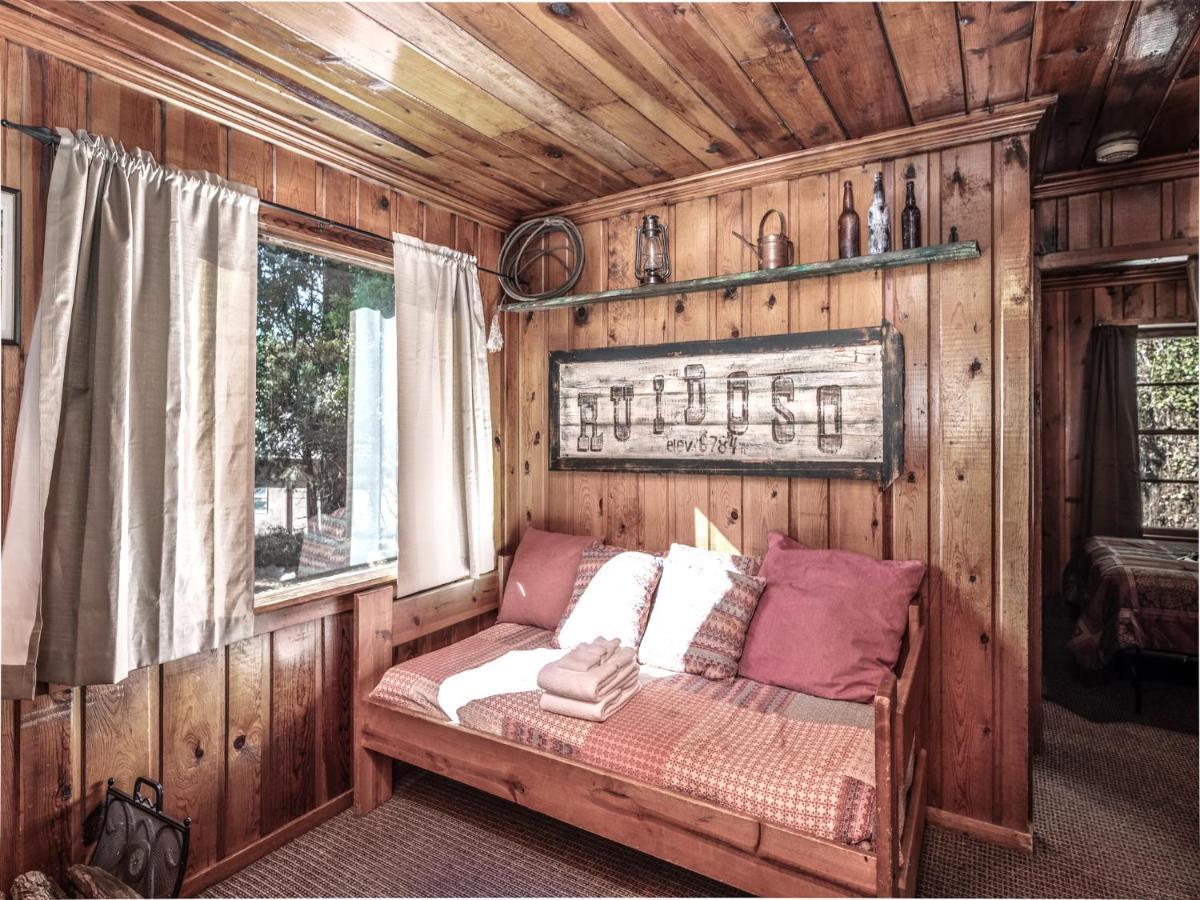 Perfect Cabin, 2 Bedrooms, Fireplace, Midtown, Sleeps 5 Ruidoso Exteriör bild